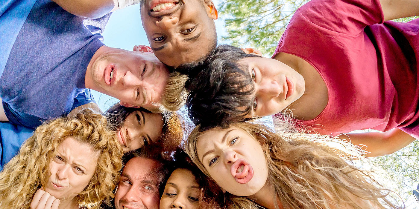 Does the Selfie Put Your Teen at Risk for Lice?